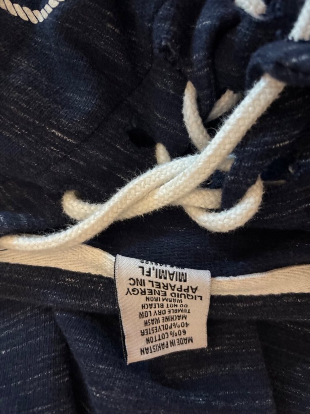 LE Lake Okoboji Iowa Nostalgic Beach Navy Fleece Slipover Size Large - Picture 9 of 9